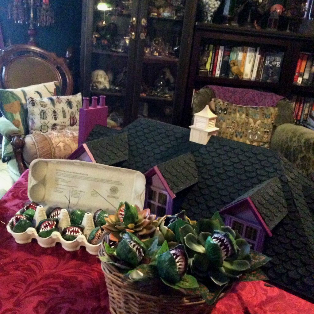 Alien Venus Flytraps by Suzanne Forbes November 2019