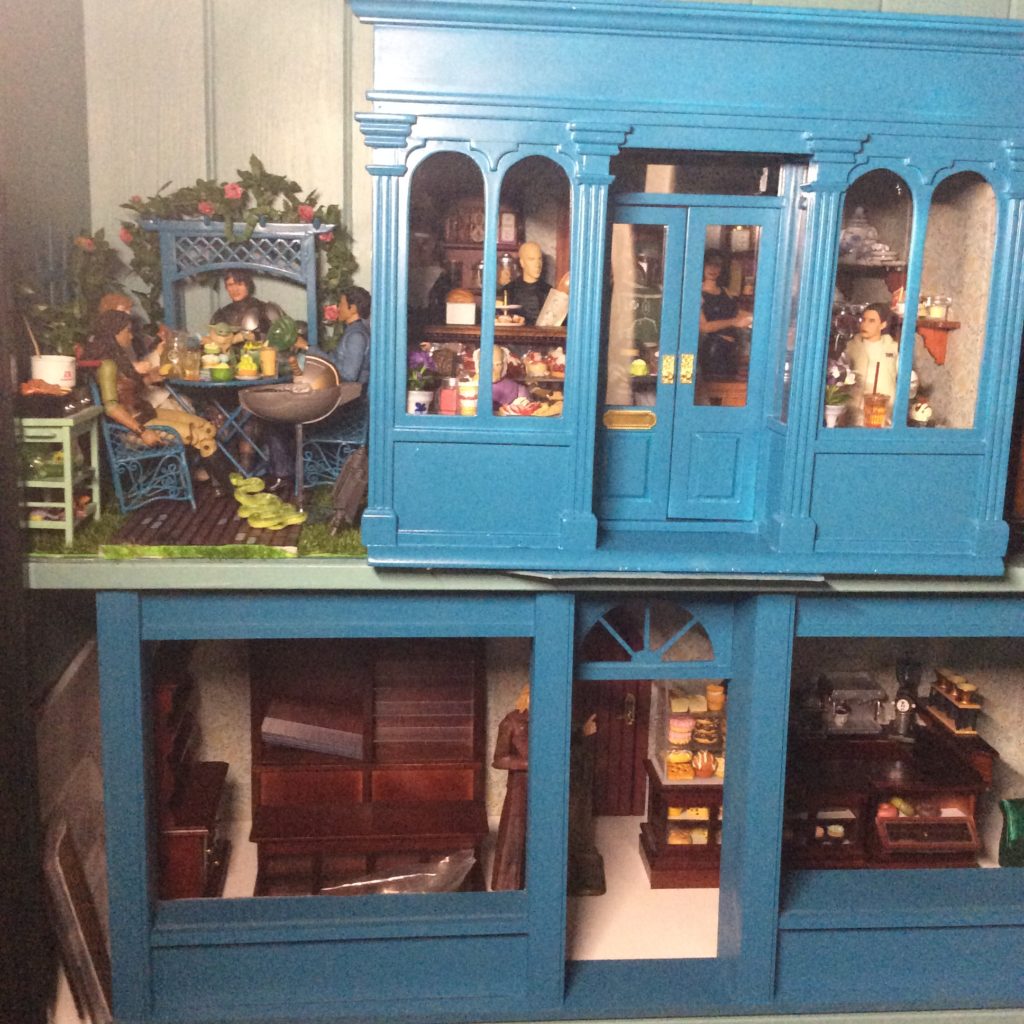 Miniature espresso bar with Re-Ment Snoopys Coffee Roastery pieces by Suzanne Forbes Dec 2020